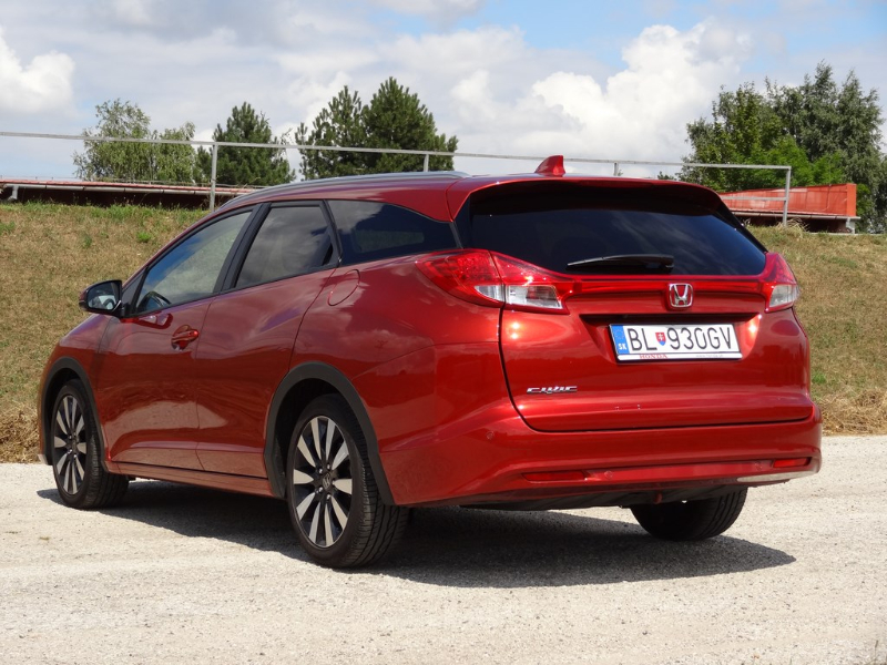 Dvojtest - Honda Civic Tourer