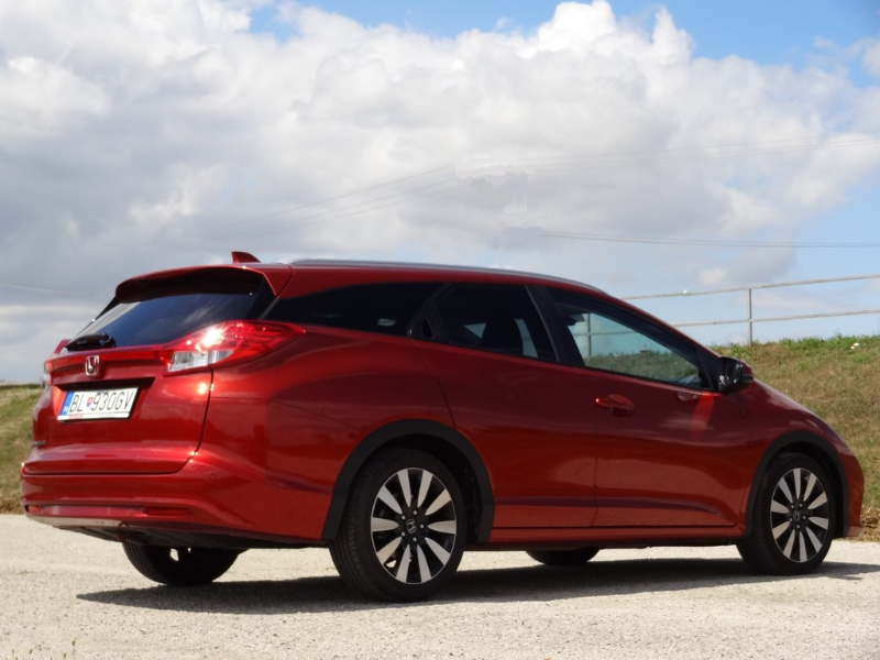 Dvojtest - Honda Civic Tourer