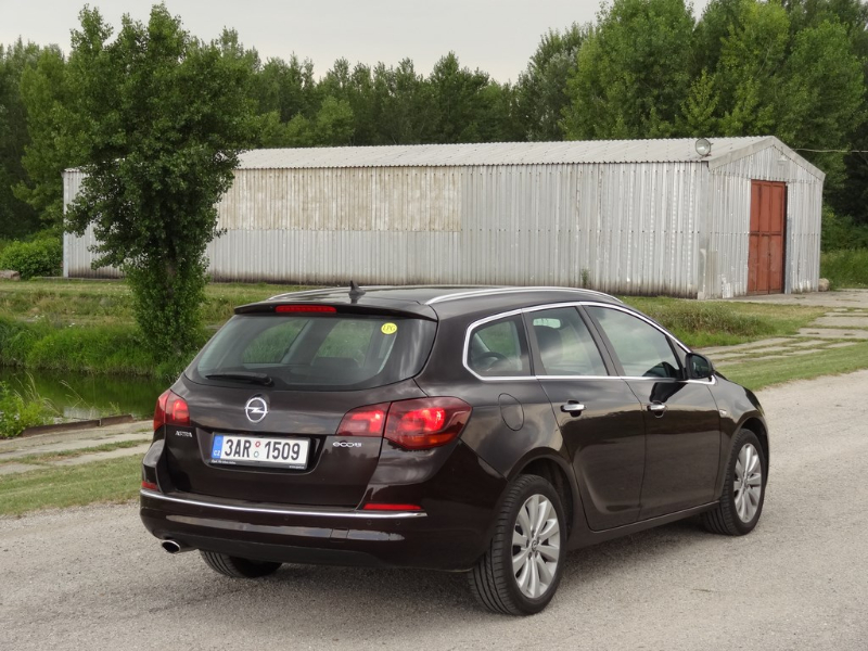 Opel Astra Sports Tourer 1.4 Turbo LPG