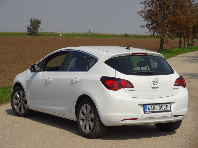 Opel Astra 1.6 CDTi