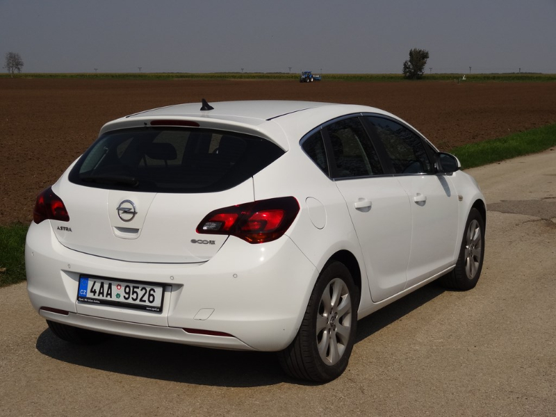 Opel Astra 1.6 CDTi