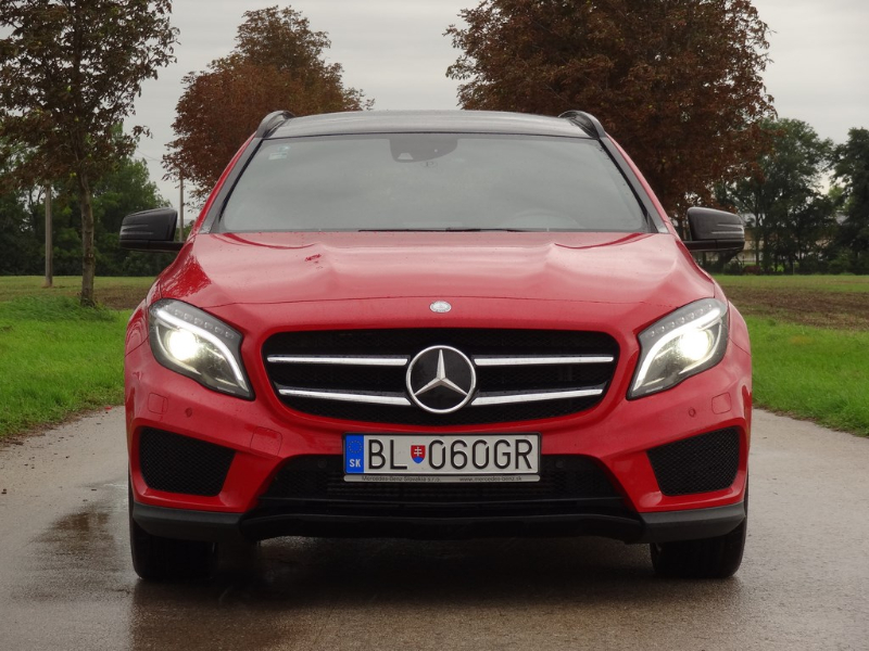 Mercedes-Benz GLA 220 CDI 4Matic