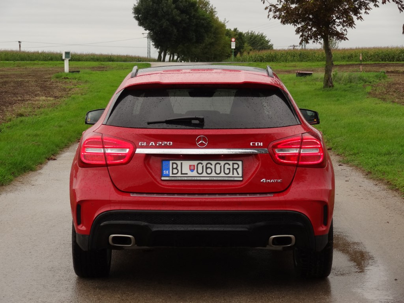 Mercedes-Benz GLA 220 CDI 4Matic