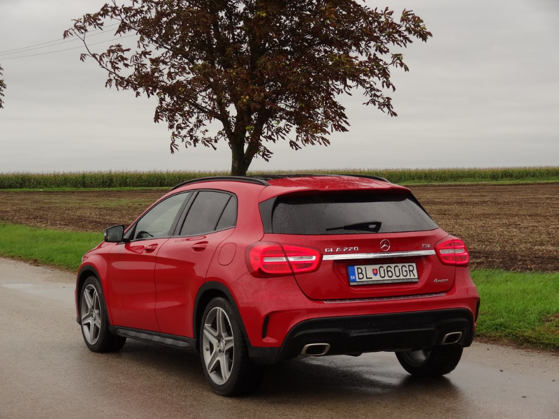 Mercedes-Benz GLA 220 CDI 4Matic