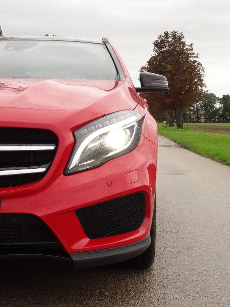 Mercedes-Benz GLA 220 CDI 4Matic