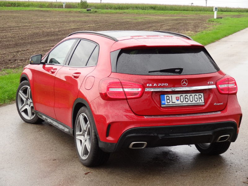 Mercedes-Benz GLA 220 CDI 4Matic