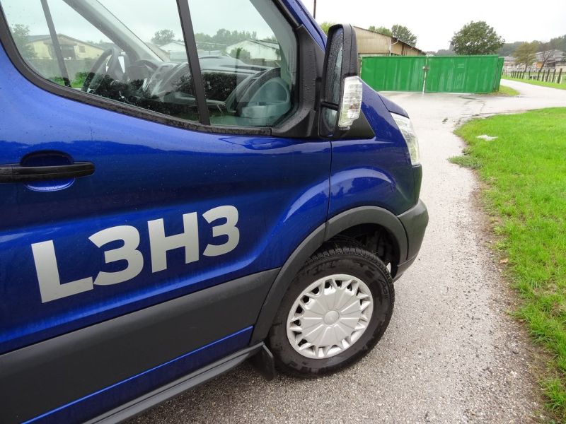 Ford Transit L3H3 2.2 TDCi