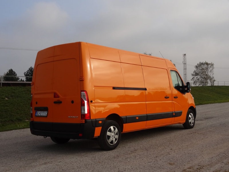 Renault Master 2.3 dCi L3H2