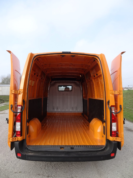 Renault Master 2.3 dCi L3H2