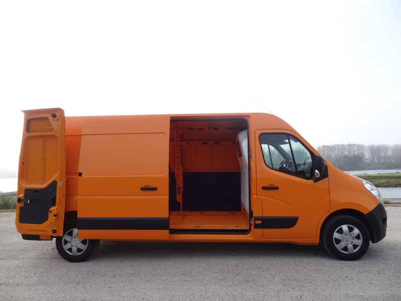 Renault Master 2.3 dCi L3H2