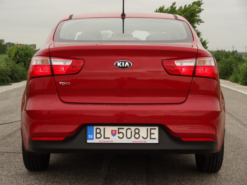 Kia Rio Sedan 1.2 D-CVVT