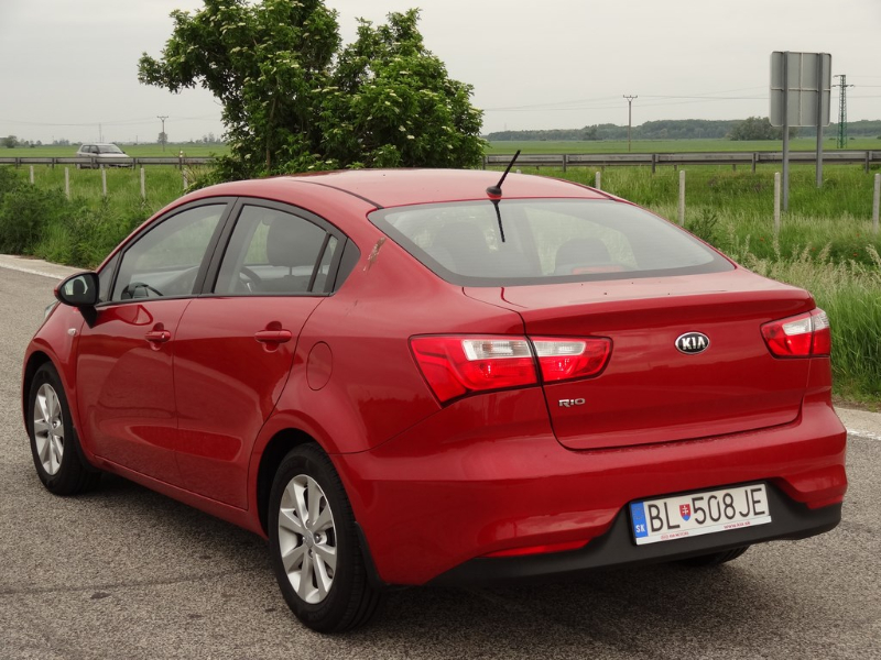 Kia Rio Sedan 1.2 D-CVVT