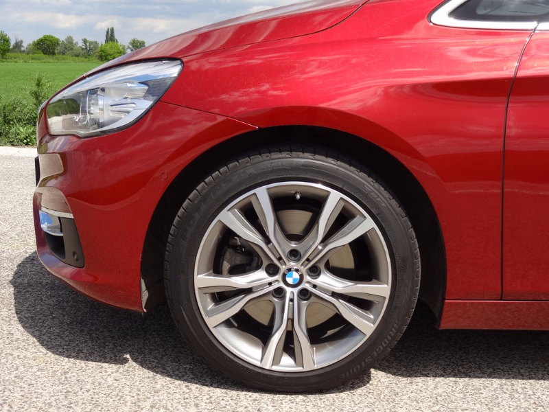 BMW 225i ActiveTourer