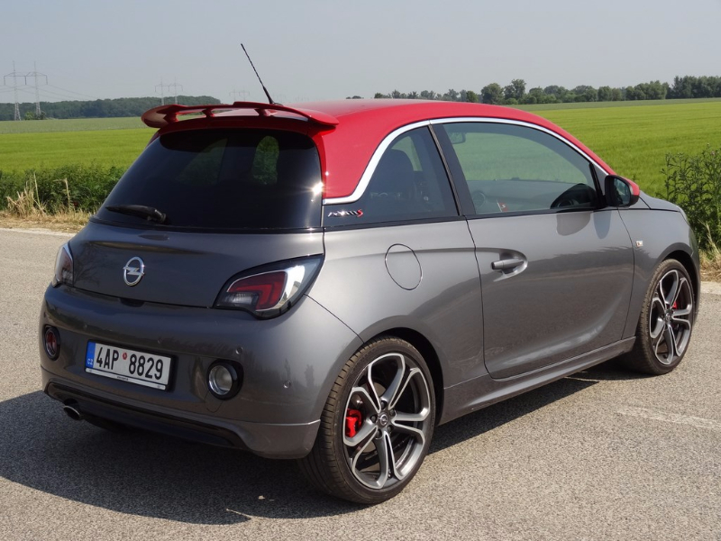 Opel Adam S