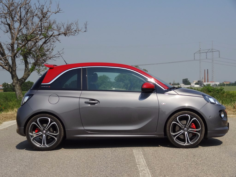 Opel Adam S