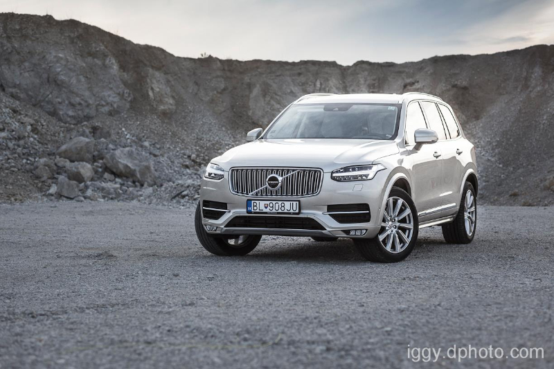 Volvo XC-90 D5 AWD