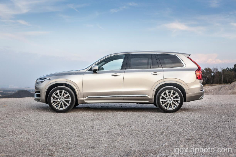 Volvo XC-90 D5 AWD