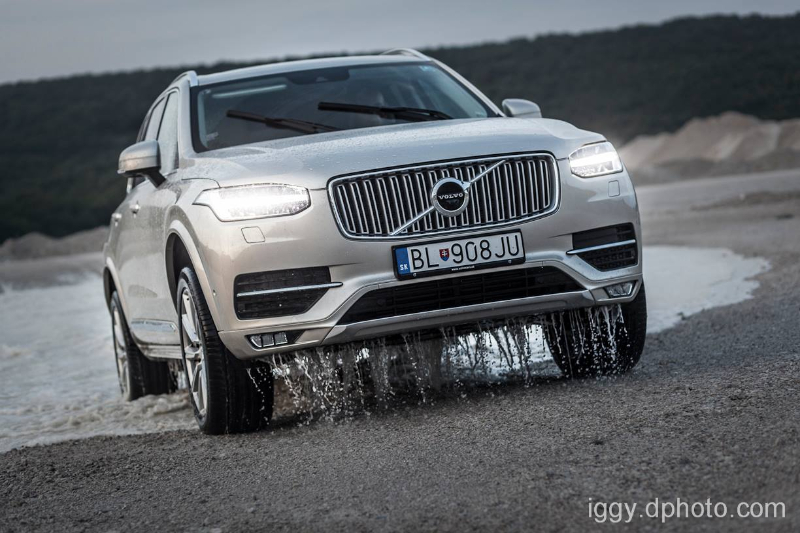 Volvo XC-90 D5 AWD