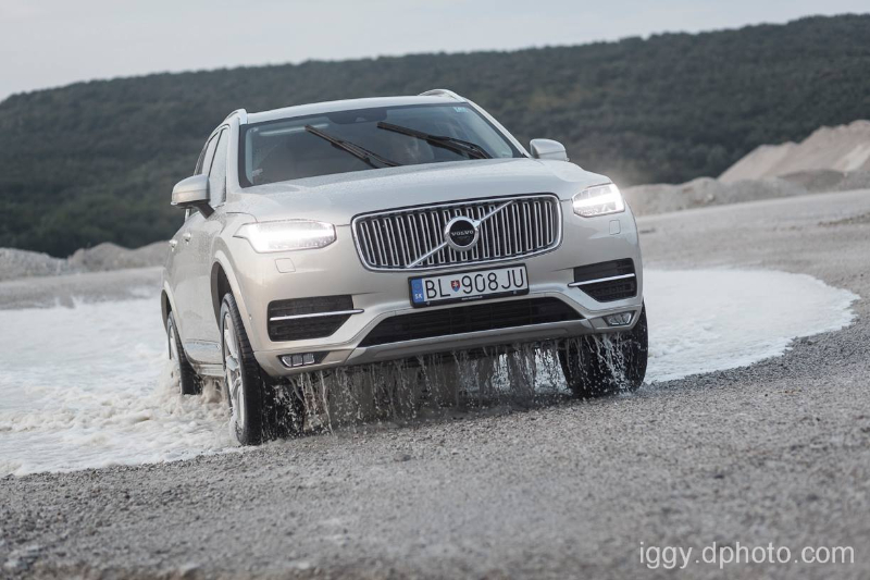 Volvo XC-90 D5 AWD