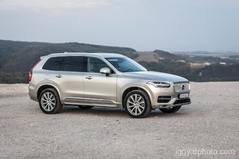 Volvo XC-90 D5 AWD