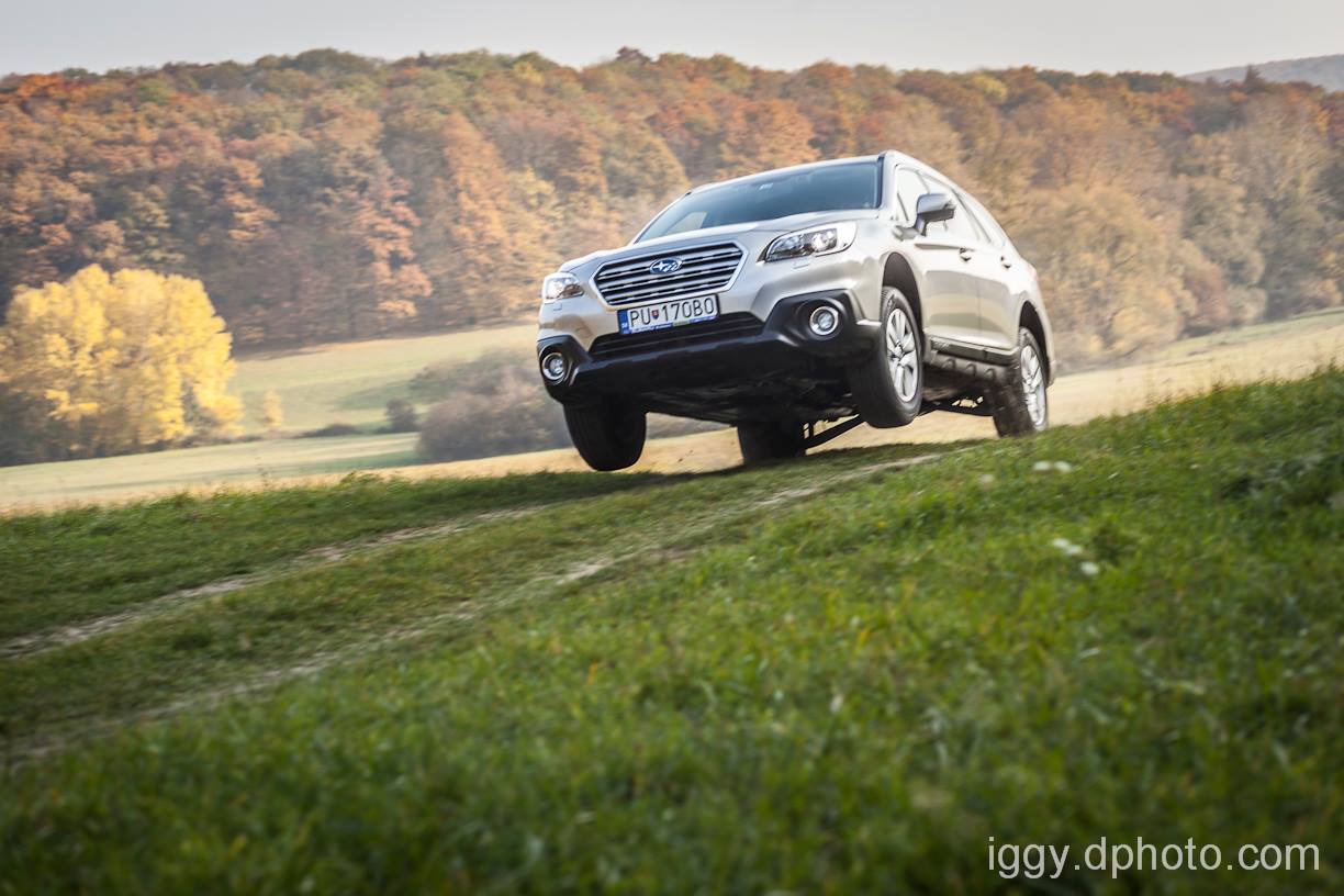 Subaru Outback 2.0D  Lineartronic