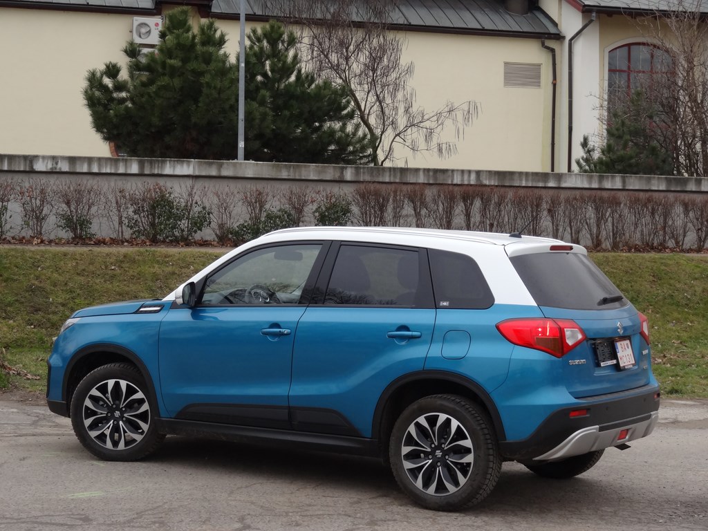 Suzuki Vitara 1.6 i-VVT 4WD AT