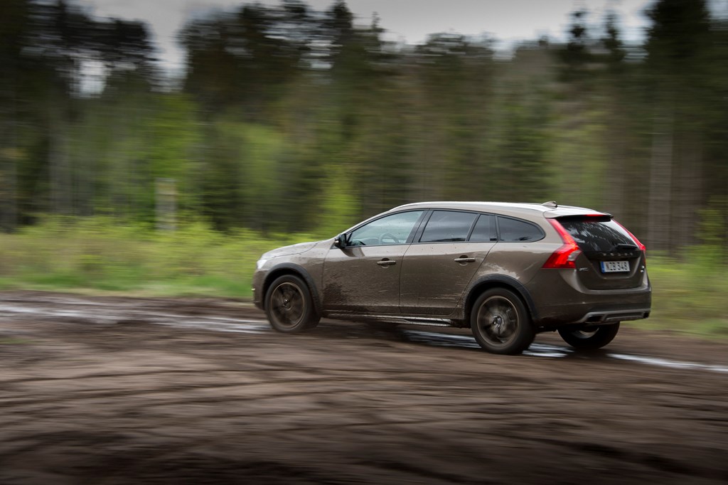 Volvo V60 D4 Cross Country AWD