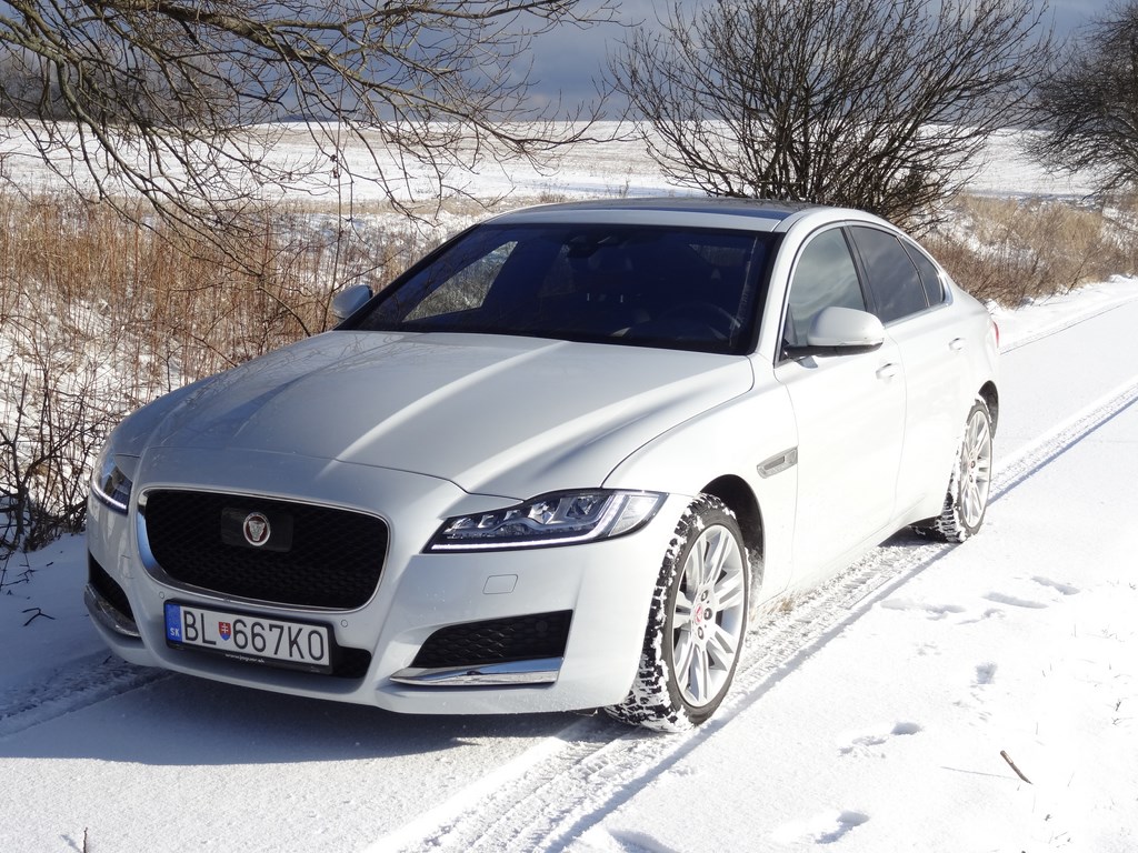 Jaguar XF 20d