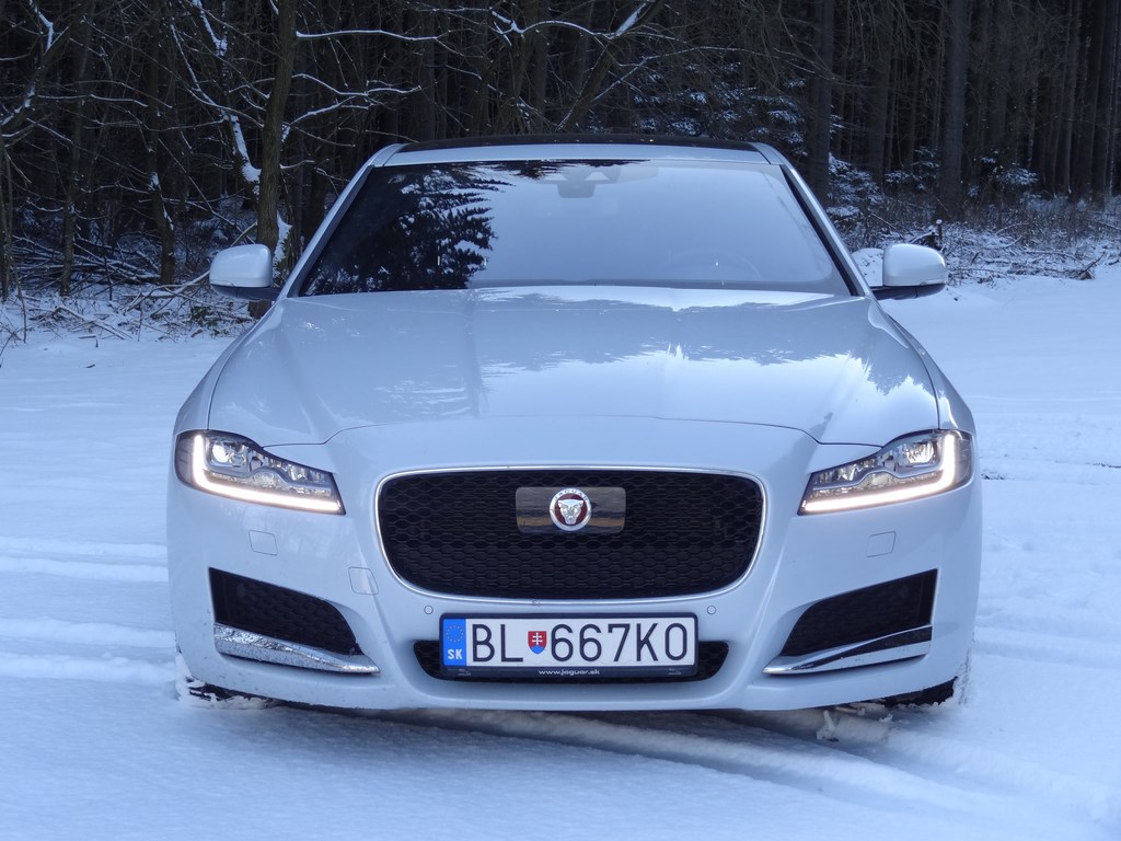 Jaguar XF 20d