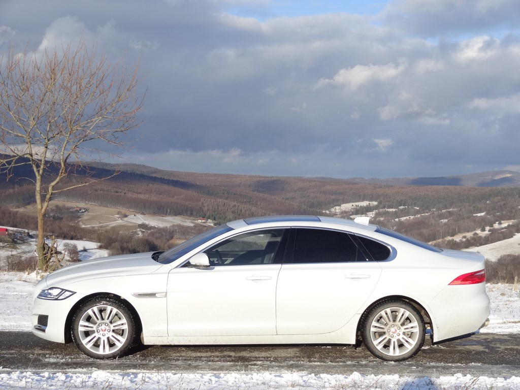 Jaguar XF 20d