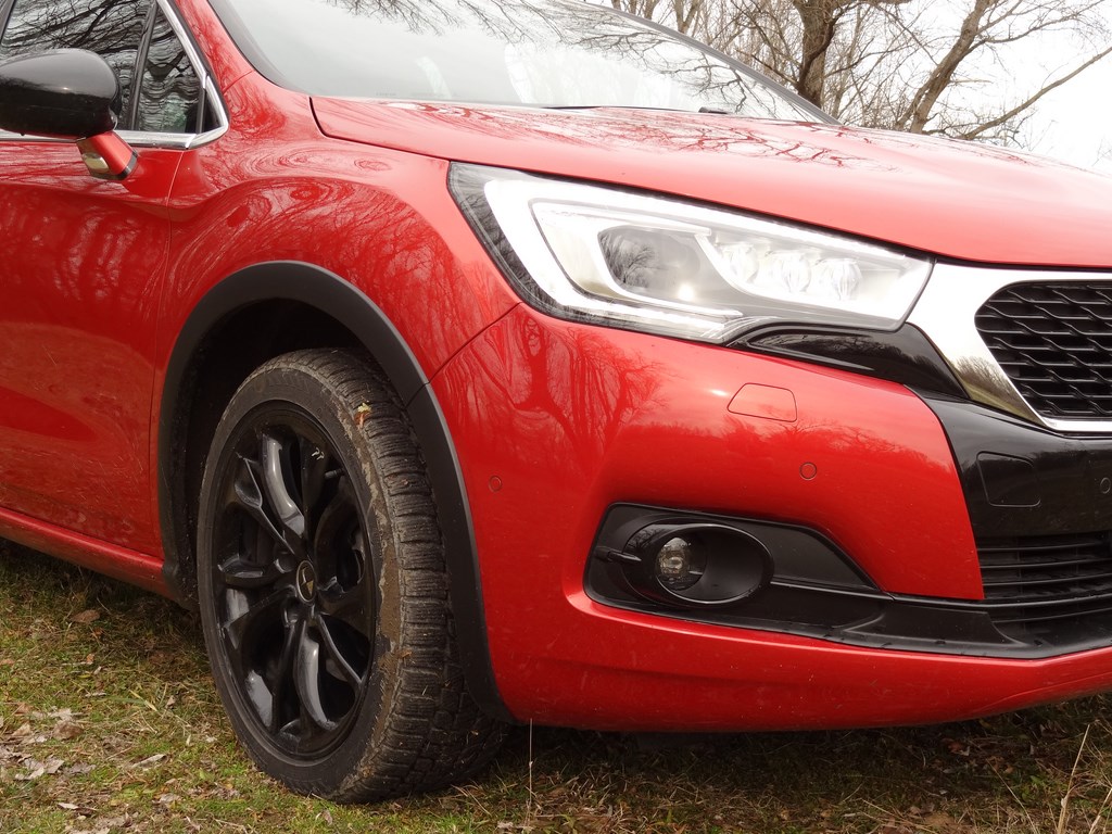 DS4 Crossback BluHDi 180 EAT6