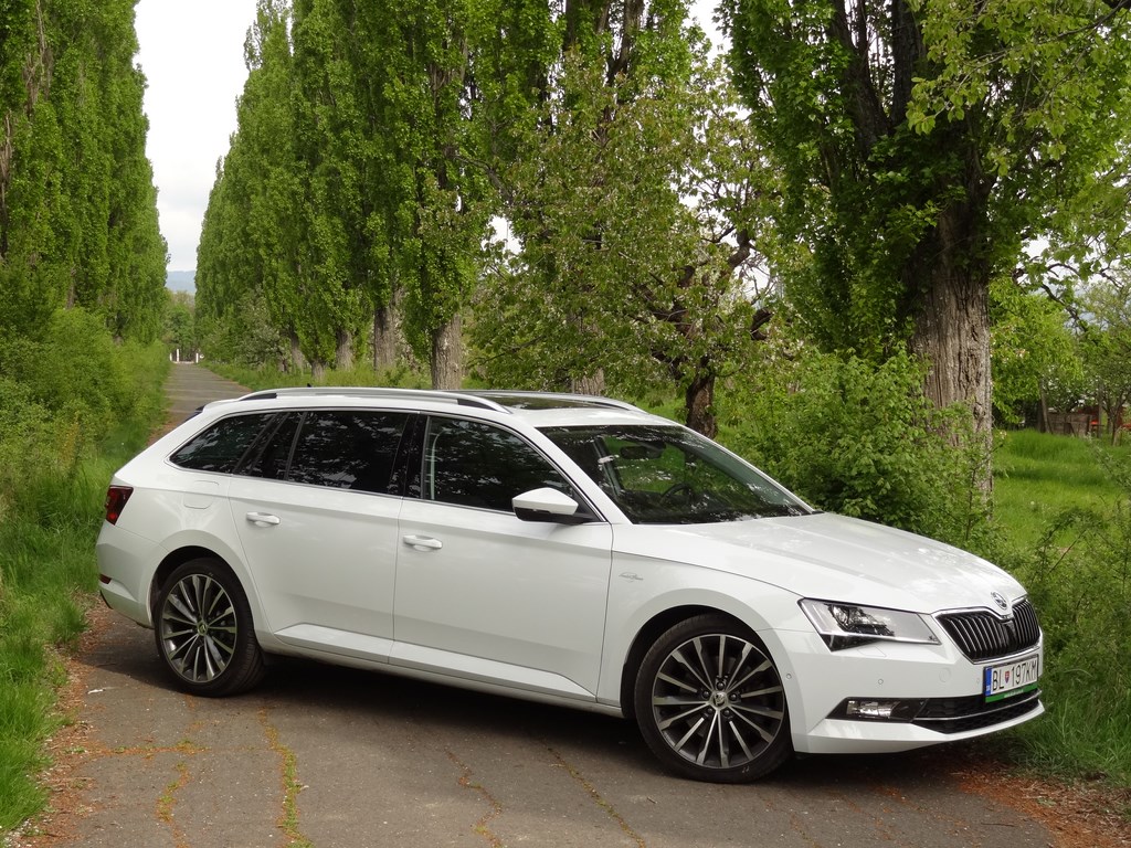 Škoda Superb Combi 2.0 TSI DSG 4x4