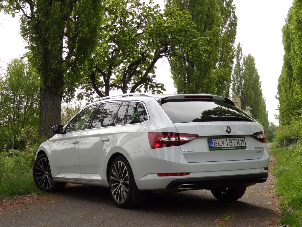 Škoda Superb Combi 2.0 TSI DSG 4x4