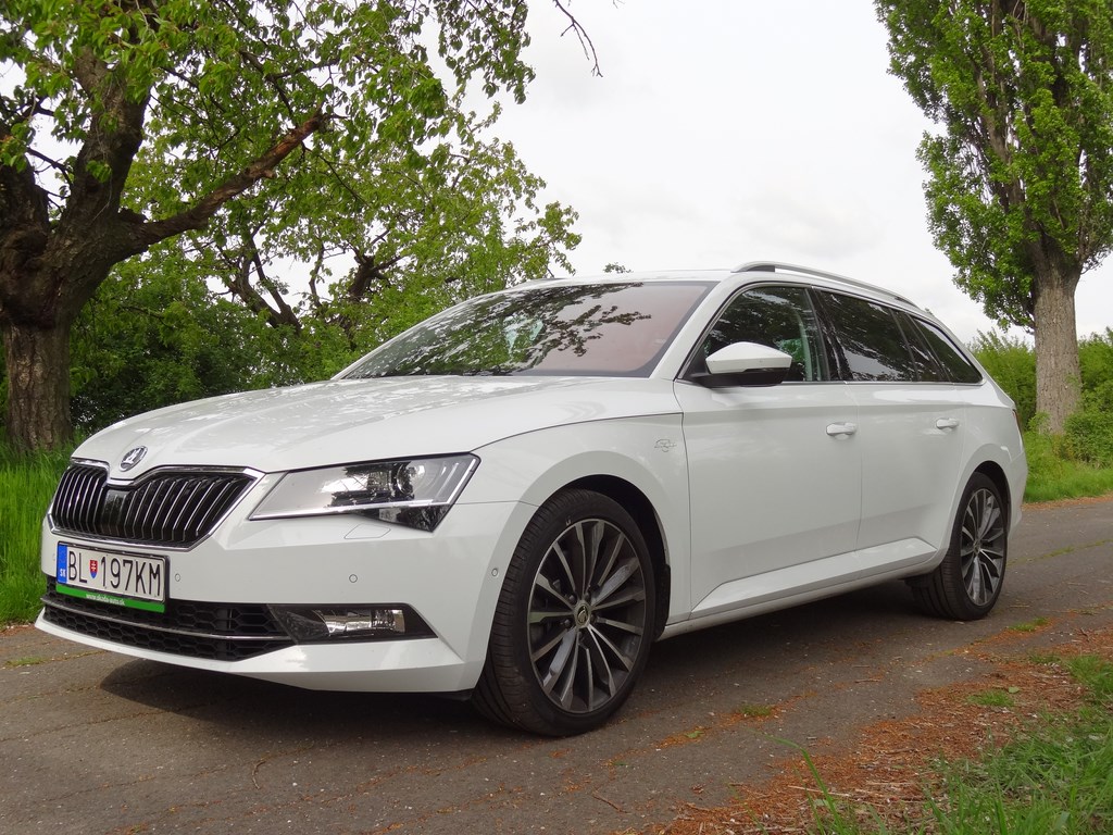 Škoda Superb Combi 2.0 TSI DSG 4x4