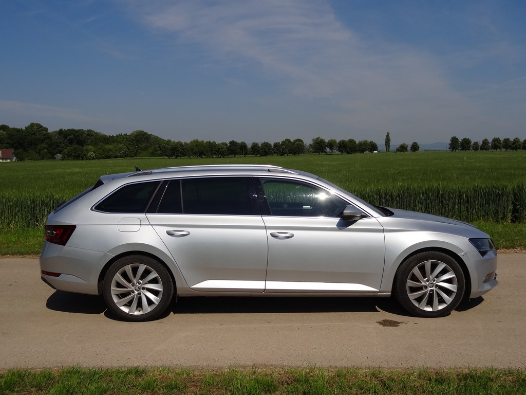 Škoda Superb Combi 2.0 TDi DSG 4x4