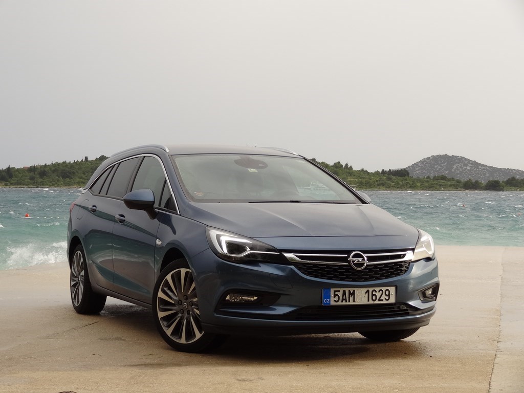 Opel Astra ST 1.6 CDTI BiTurbo