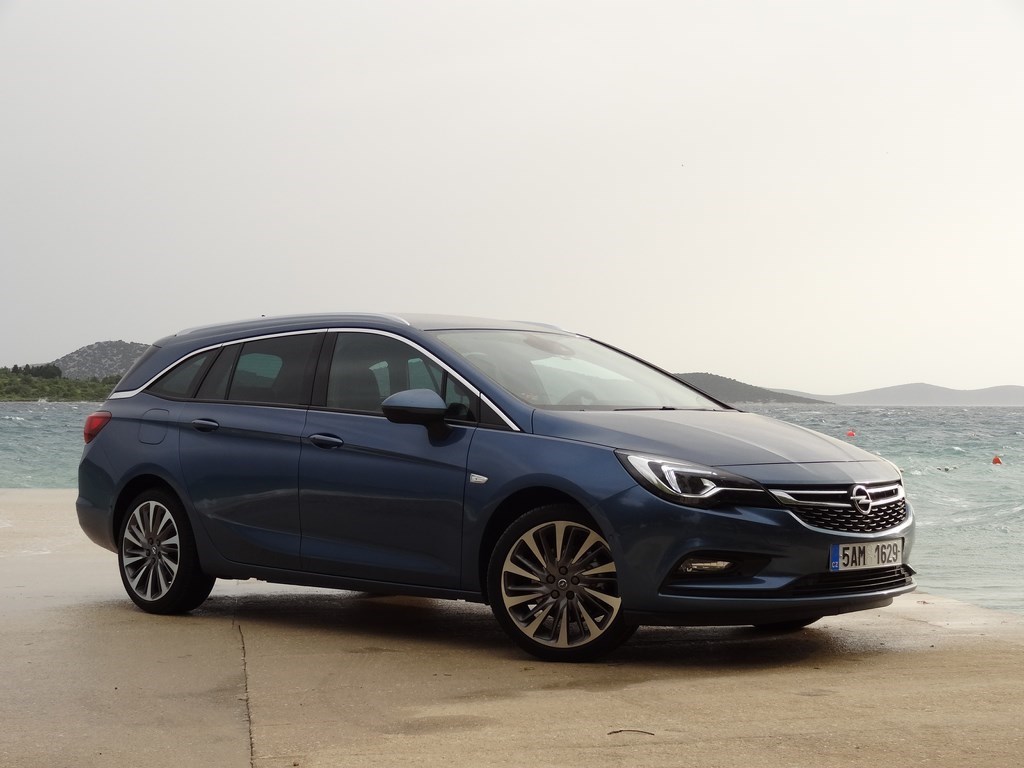 Opel Astra ST 1.6 CDTI BiTurbo