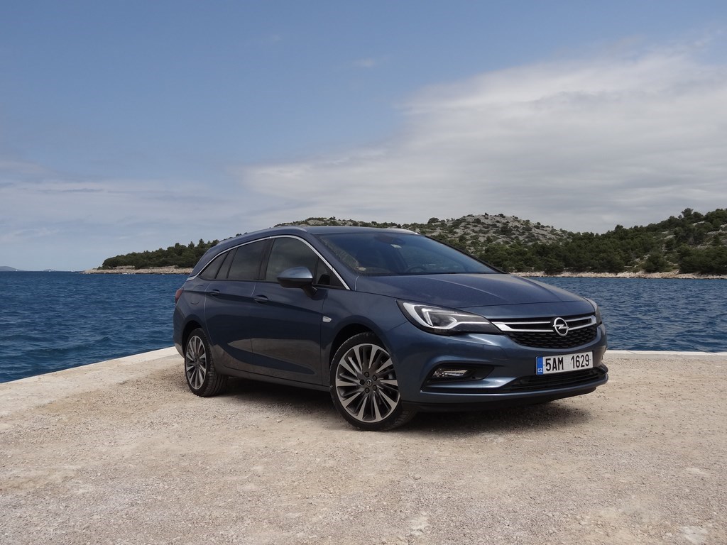 Opel Astra ST 1.6 CDTI BiTurbo