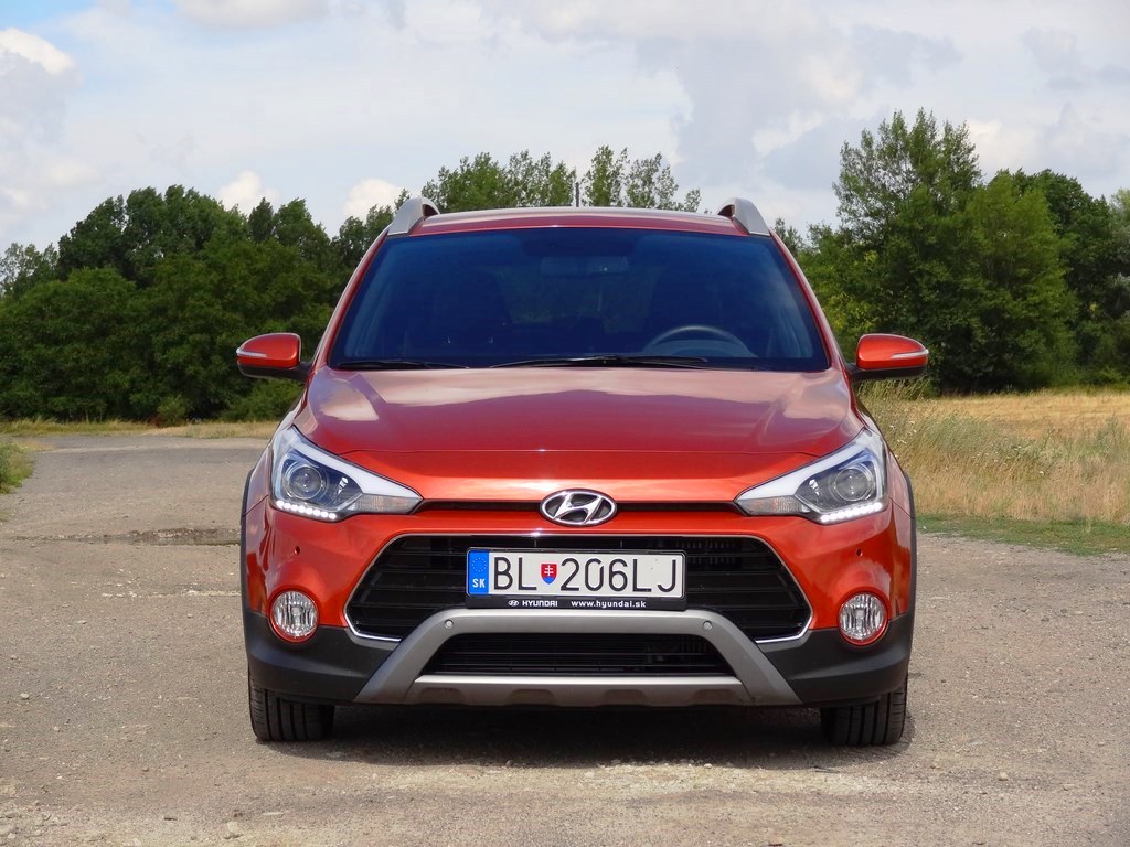 Hyundai i20 vs. i20 Active