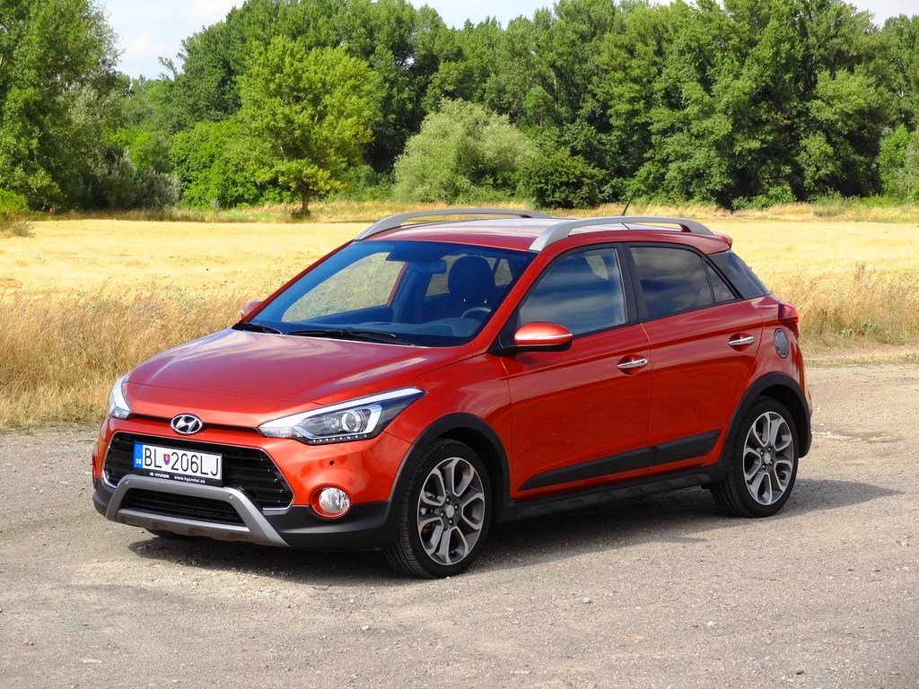 Hyundai i20 vs. i20 Active