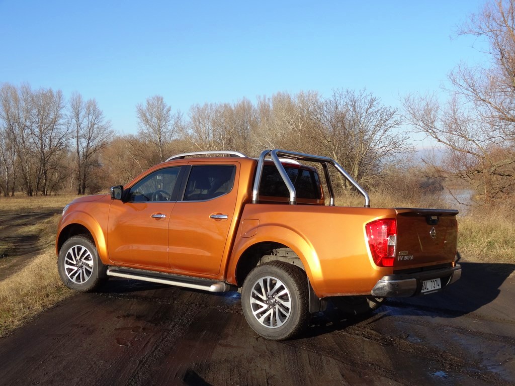 Nissan Navara 2.3 dCi Double Cab 4WD