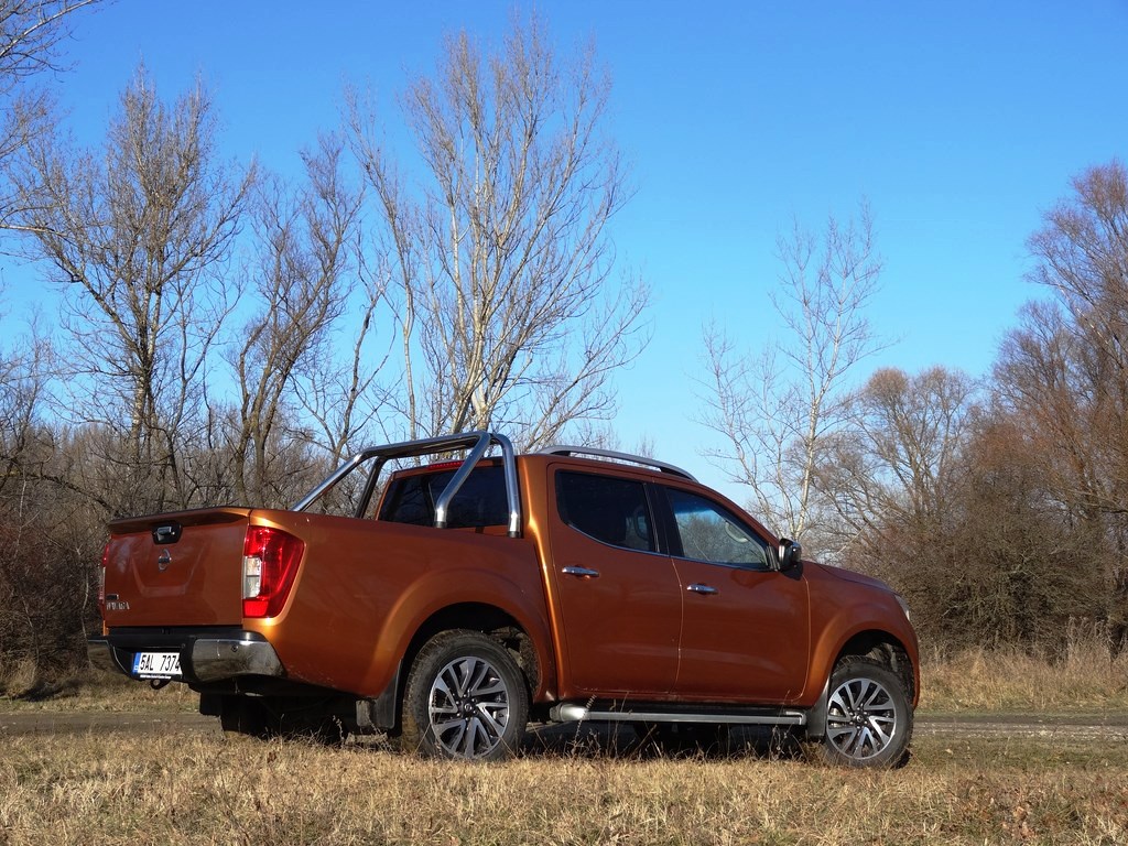 Nissan Navara 2.3 dCi Double Cab 4WD