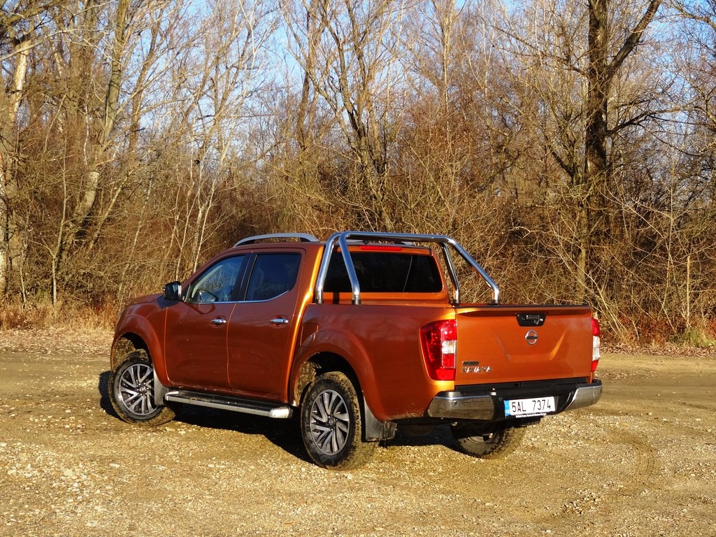 Nissan Navara 2.3 dCi Double Cab 4WD