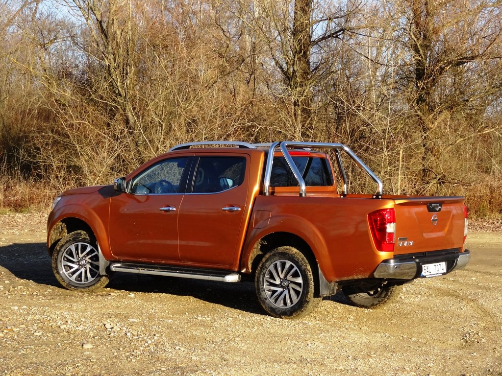 Nissan Navara 2.3 dCi Double Cab 4WD