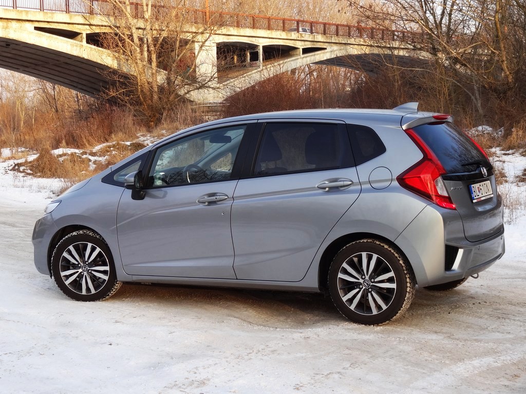 Honda Jazz CVT vs. HR-V CVT