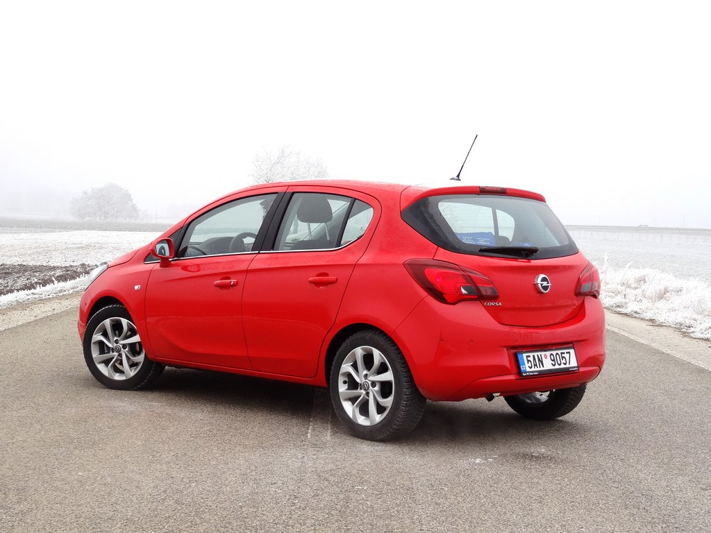 Opel Corsa 1.4 16V AT