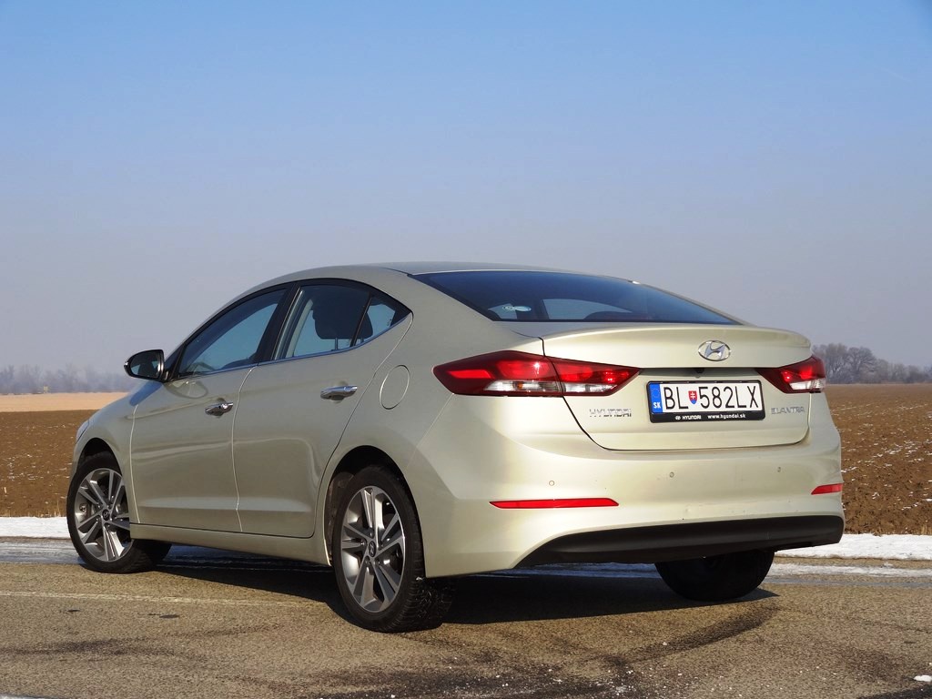 Hyundai Elantra 1.6 CRDi 7DCT