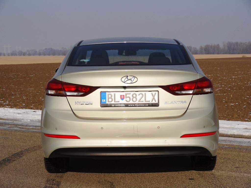 Hyundai Elantra 1.6 CRDi 7DCT