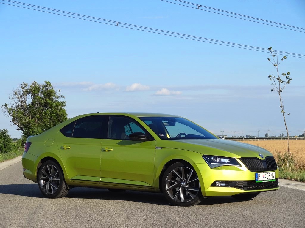 Škoda Superb 2.0 TSI DSG Sportline