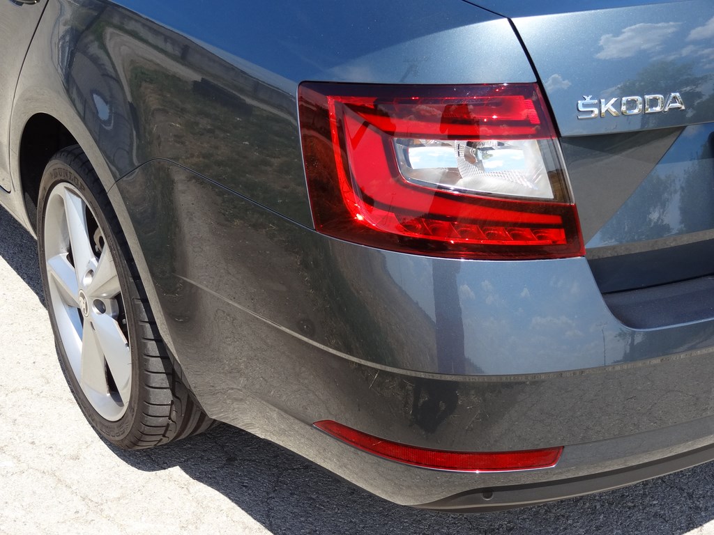 Škoda Octavia 2.0 TDI vs. RS 2.0 TSI DSG